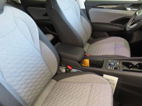 New 2025 Volkswagen Tiguan S image 27