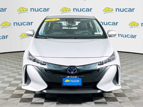 Used 2021 Toyota Prius Prime XLE image 2