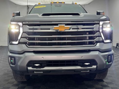 Used 2024 Chevrolet Silverado 2500 High Country w/ Technology Package image 14