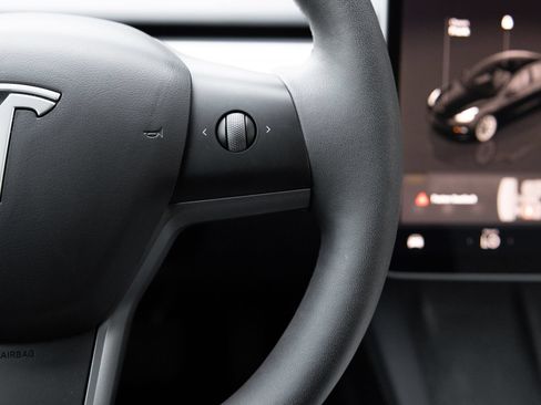 Used 2023 Tesla Model 3 Standard Range RWD image 15
