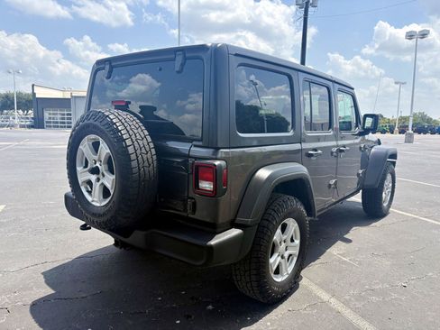 Used 2022 Jeep Wrangler Unlimited Sport AWD/4WD image 7