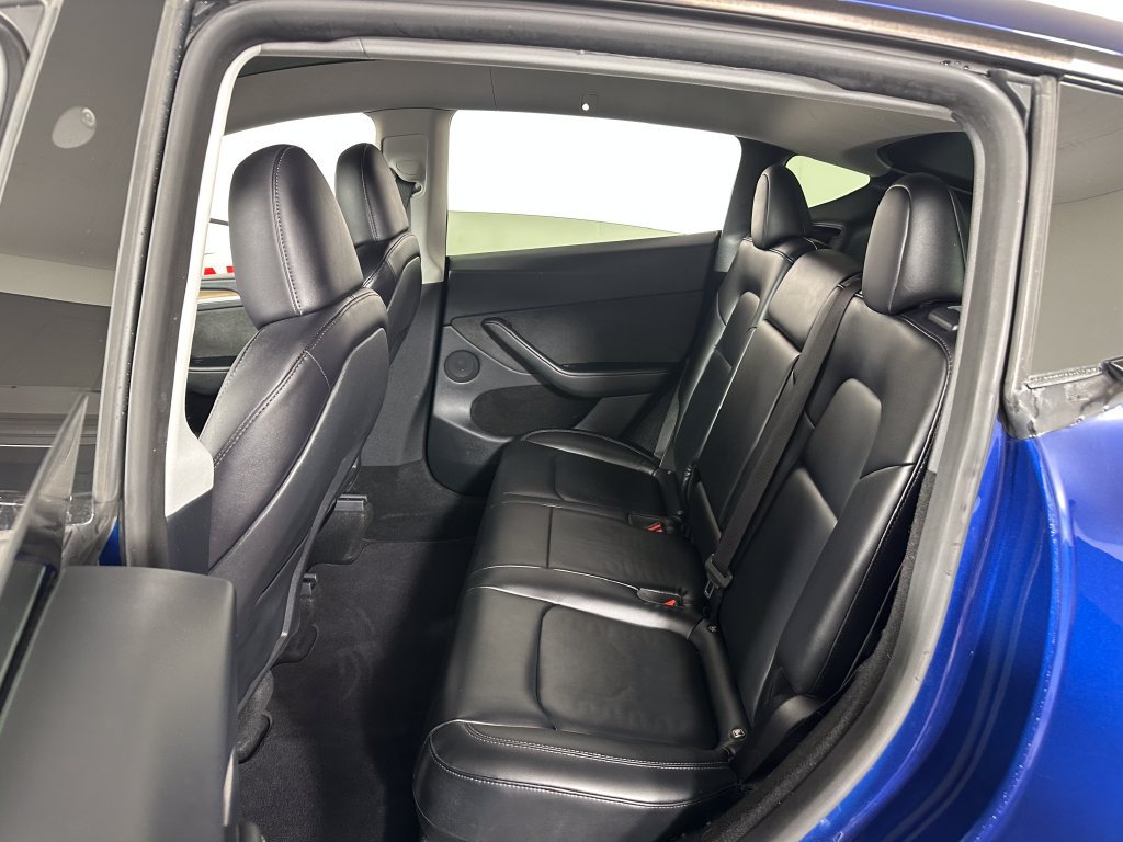 Used 2023 Tesla Model Y Long Range AWD/4WD image 23