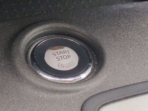 Certified 2021 Nissan Frontier PRO-4X w/ Pro-4x Utility Package image 30