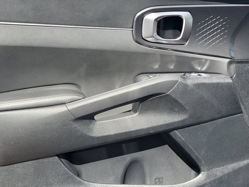 Certified 2025 Kia Sorento S w/ Panoramic Sunroof Package AWD/4WD image 12