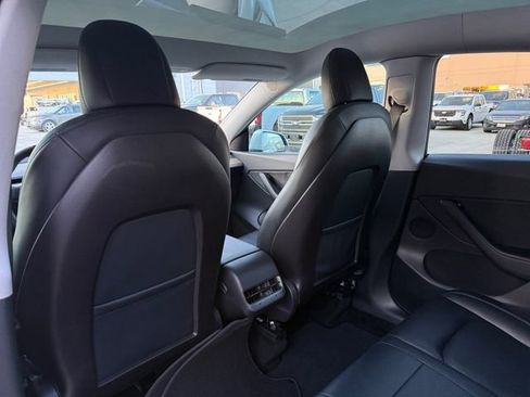 Used 2021 Tesla Model Y Long Range image 5