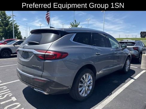 Used 2018 Buick Enclave Premium w/ Experience Buick Package AWD/4WD image 5