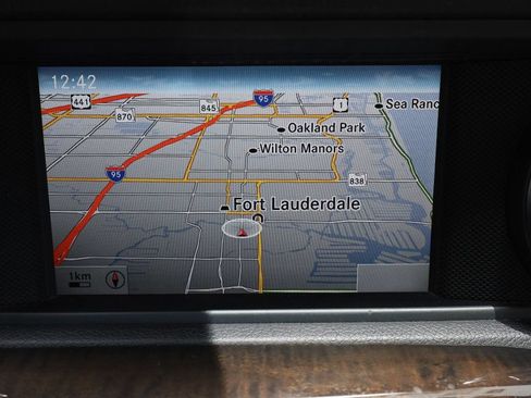 Used 2013 Mercedes-Benz SLK 250 image 40