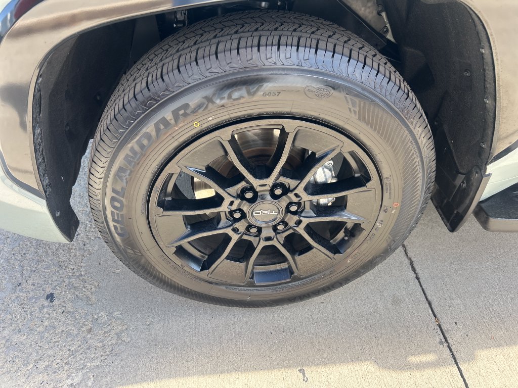 Certified 2025 Toyota Sequoia Platinum AWD/4WD image 16