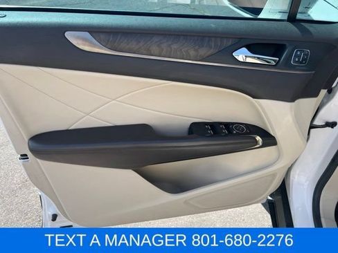 Used 2018 Lincoln MKC Reserve AWD/4WD image 14