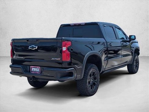 Used 2023 Chevrolet Silverado 1500 ZR2 w/ Technology Package AWD/4WD image 5