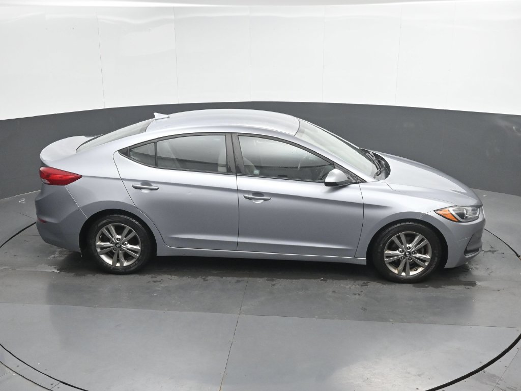 Used 2017 Hyundai Elantra SE FWD image 11