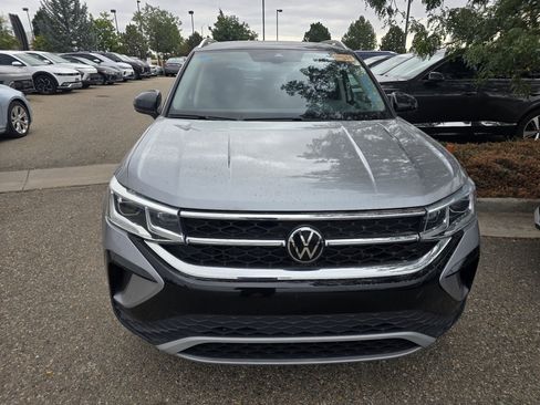 Used 2023 Volkswagen Taos SEL AWD/4WD image 9