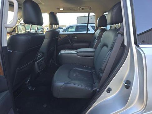 Used 2024 Nissan Armada SL w/ Captain's Chairs Package image 11