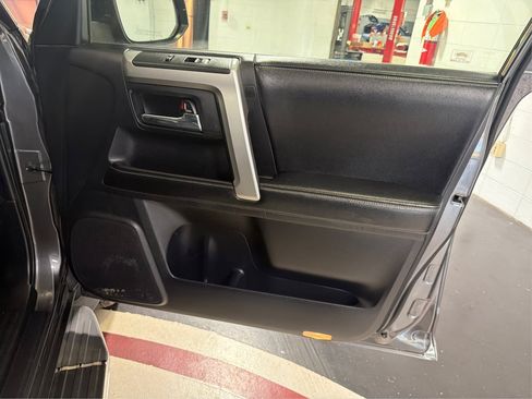 Used 2014 Toyota 4Runner SR5 Premium RWD image 26