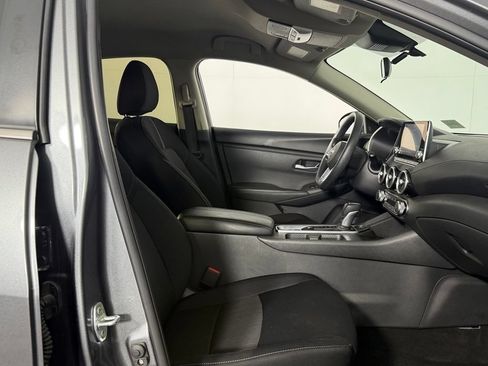 Used 2025 Nissan Sentra SV FWD image 28
