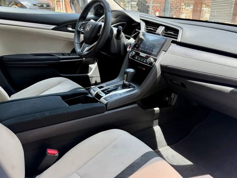 Used 2018 Honda Civic EX image 12