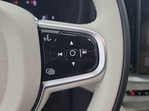 New 2026 Volvo XC60 B5 Ultra w/ Protection Package Premier AWD/4WD image 25