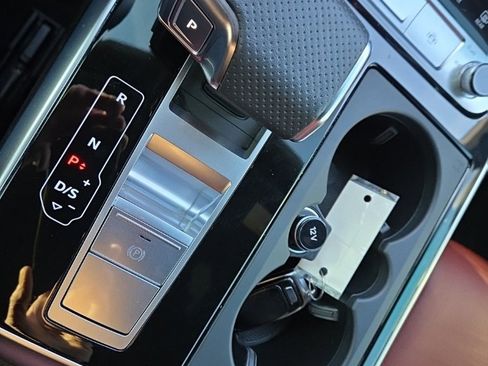 Used 2023 Audi SQ8 Prestige w/ Prestige Package image 38