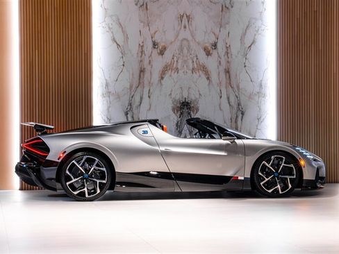 Used 2025 Bugatti Mistral AWD/4WD image 4