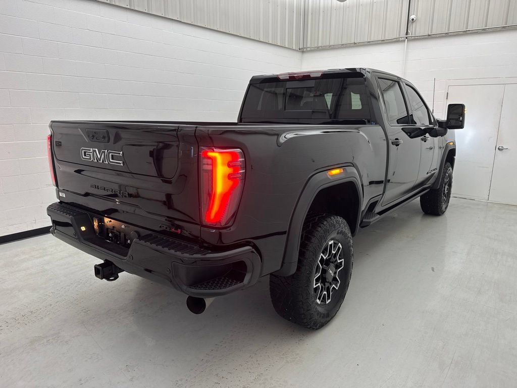 Used 2026 GMC Sierra 2500 AT4X w/ LPO, Black Badging Package AWD/4WD image 9