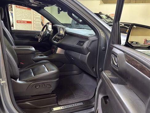 Used 2021 Chevrolet Tahoe LT w/ Rear Media and Nav Package RWD image 14