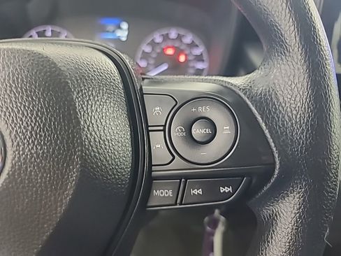 Used 2025 Toyota Corolla LE image 30