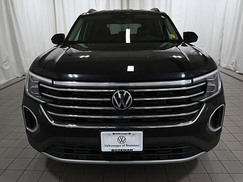 Used 2025 Volkswagen Atlas SE AWD/4WD image 17
