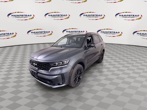 Used 2023 Kia Sorento SX AWD/4WD image 4