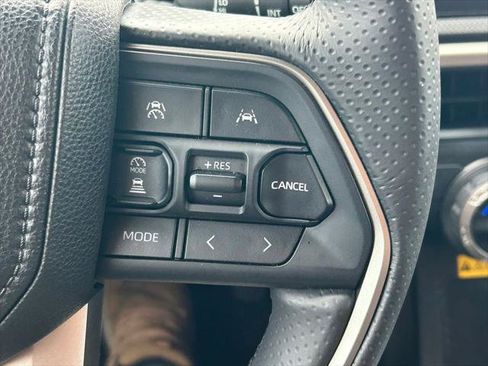 Certified 2025 Toyota 4Runner Limited AWD/4WD image 41