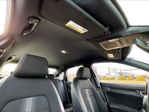 Used 2023 Honda Civic Sport image 13