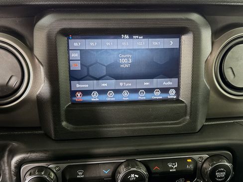 Used 2023 Jeep Wrangler Sport AWD/4WD image 17
