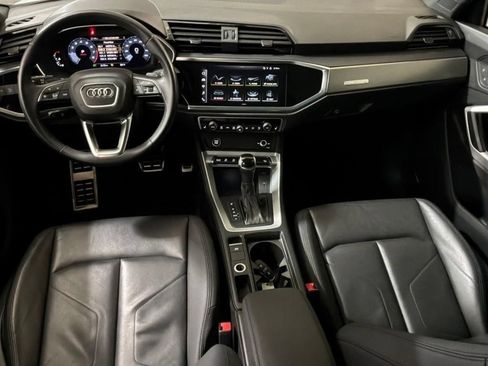 Used 2023 Audi Q3 2.0T Premium w/ Convenience Package AWD/4WD image 10
