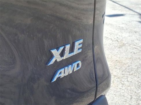 Used 2024 Toyota RAV4 XLE image 26