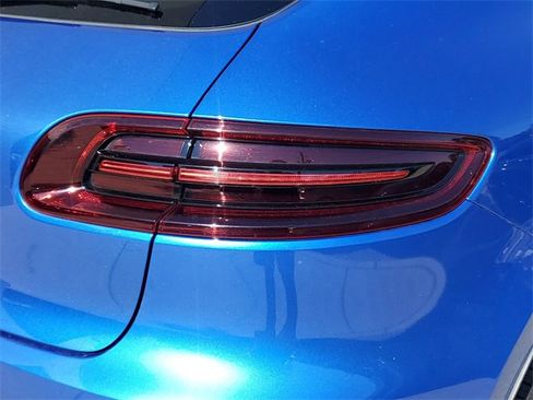 Used 2018 Porsche Macan GTS image 16
