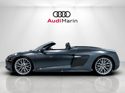Used 2017 Audi R8 V10 AWD/4WD image 2