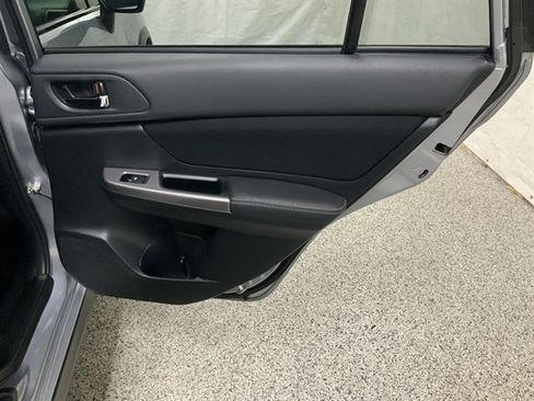 Used 2015 Subaru Crosstrek 2.0i Premium w/ Moonroof Package AWD/4WD image 18
