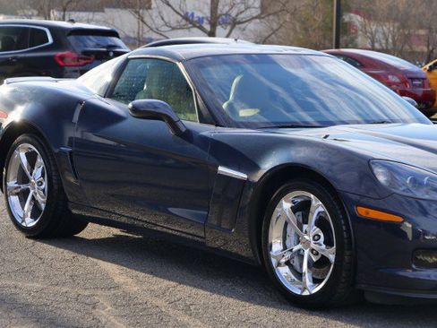 Used 2013 Chevrolet Corvette Grand Sport w/ 2LT Preferred Equipment Group image 27