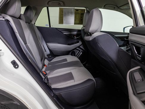 Used 2024 Subaru Outback Premium AWD/4WD image 41