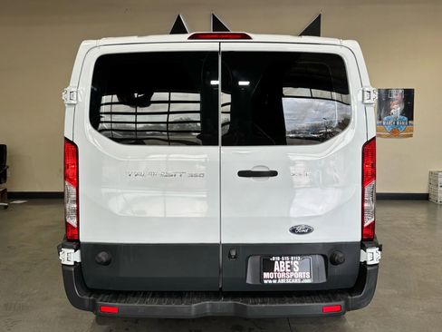 Used 2017 Ford Transit 350 XLT RWD image 5