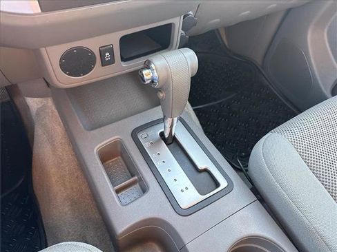 Used 2016 Nissan Frontier SV image 18