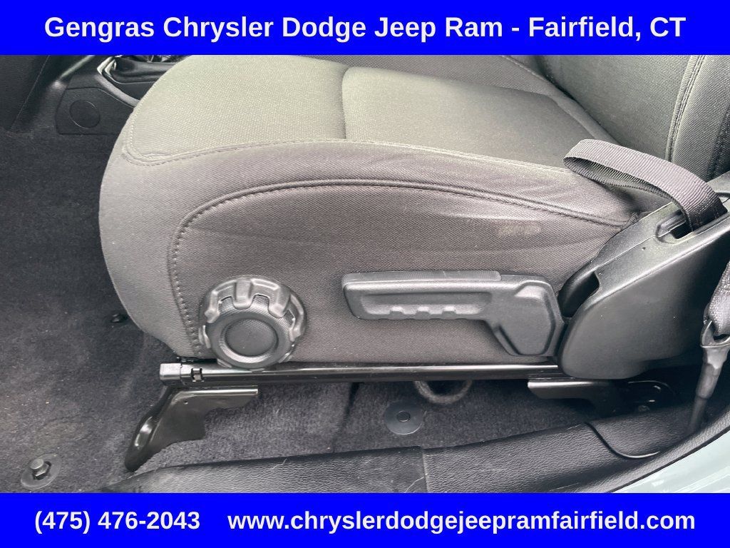 Used 2023 Jeep Wrangler Unlimited w/ Sun & Screen Package AWD/4WD image 48
