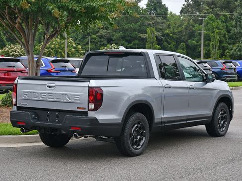 New 2025 Honda Ridgeline TrailSport+ image 2