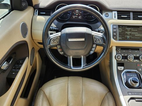 Used 2015 Land Rover Range Rover Evoque Pure Plus image 6