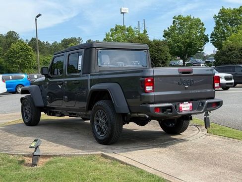 New 2026 Jeep Gladiator Sport AWD/4WD image 6