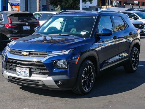 Used 2023 Chevrolet TrailBlazer LT image 3