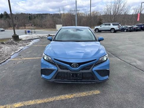 Used 2023 Toyota Camry SE w/ Blackout Package (TMS) image 8