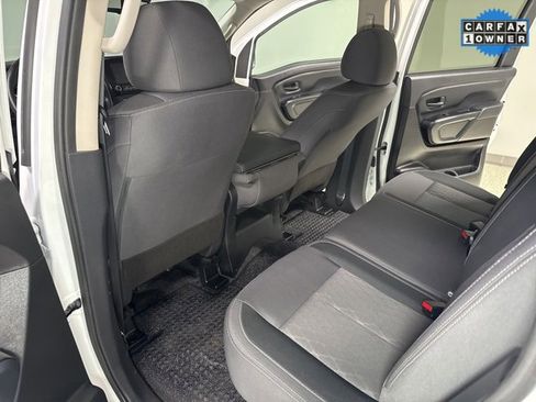 Used 2023 Nissan Titan S image 21