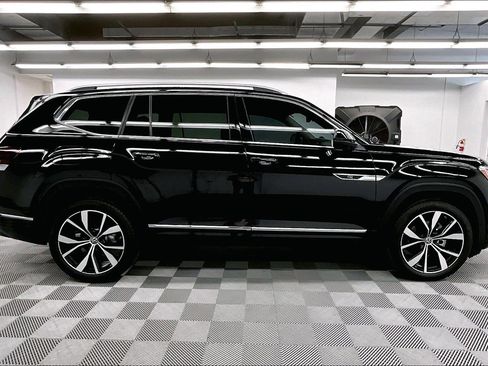 Used 2025 Volkswagen Atlas SEL Premium R-Line AWD/4WD image 15