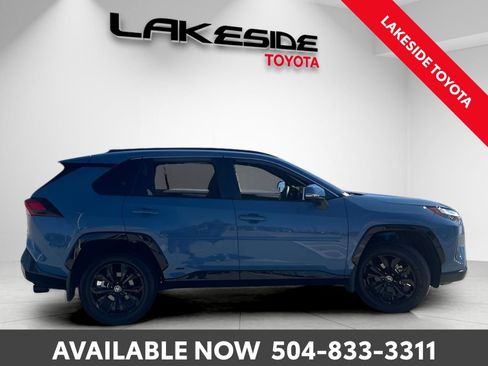 Used 2024 Toyota RAV4 SE image 8