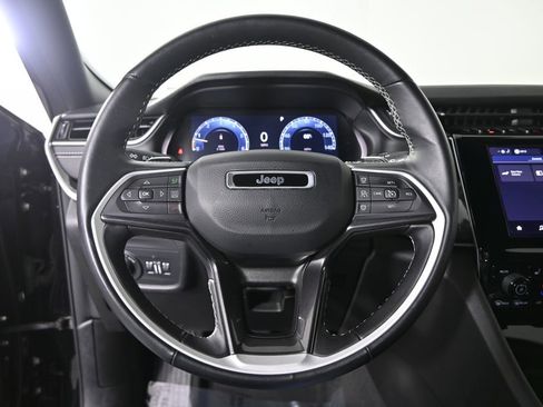 Used 2022 Jeep Grand Cherokee L Laredo image 34